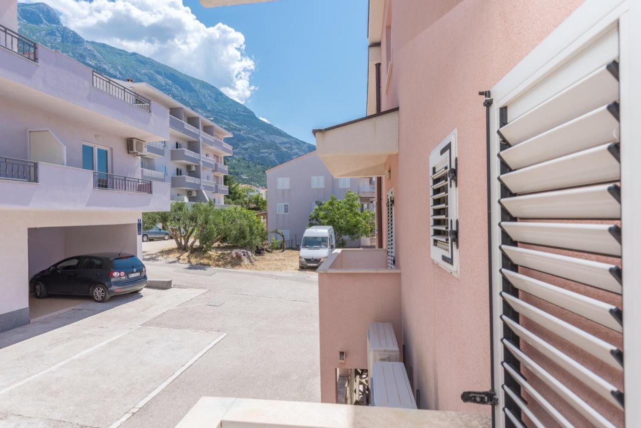 Skiljini Dvori - Apartman Макарська Екстер'єр фото